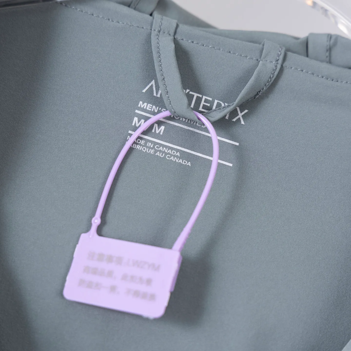 ➕5 #Arcteryx/ 50+ ！Premium Quality ！ 2025 ARC‘TERYX LT ！ Same Style ！ ：Black，White， ， ， Size S～3XL。